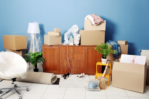 Local house removal team planning a move in Croydon